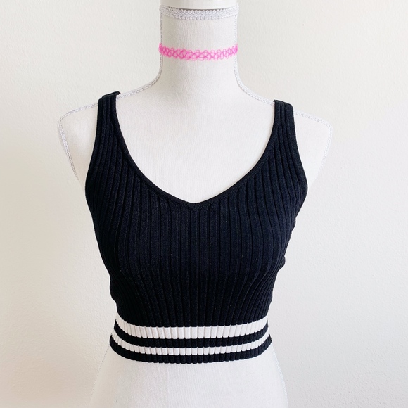 Forever 21 Tops - Forever 21 Sporty Ribbed Crop Top Tank {CP}